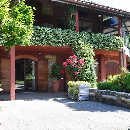 La Casa Rossa Nel Bosco * Cantù